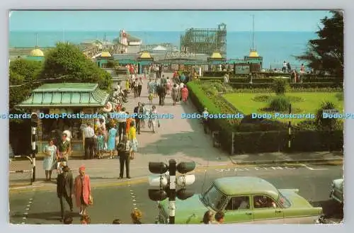 R781091 Clacton on Sea. Der Pier. 1970