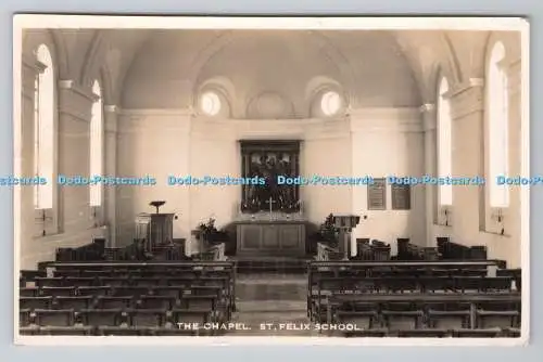 R781211 St. Felix Schule. Die Kapelle. 1952