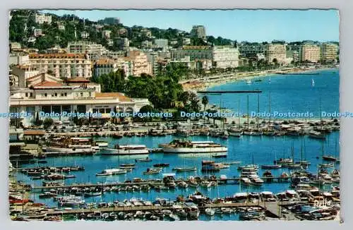 R781367 La Cote d Azur. Cannes. Le Port. Rella