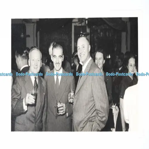 C027424 Hong Kong Three Man In Suits Francis Wu Studio 2 Gloucester Arcade Hong