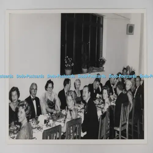 C027425 Hong Kong People Enjoy Meal Mainland Studio 44 Carnarvon Road Kowloon