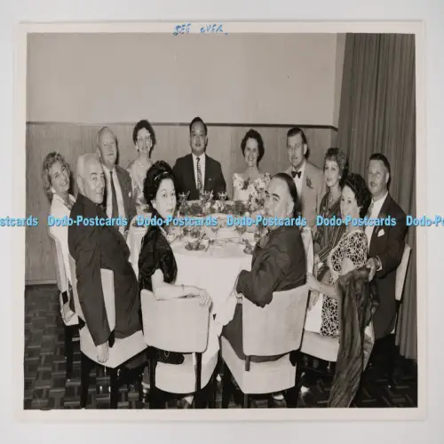 C027427 Postkarte Hongkong Menschen genießen Essen