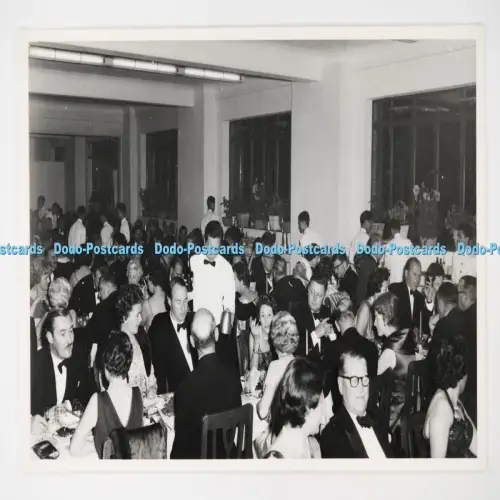C027439 Hong Kong Ball People Enjoy Evening Mainland Studio 44 Carnarvon Road Ko