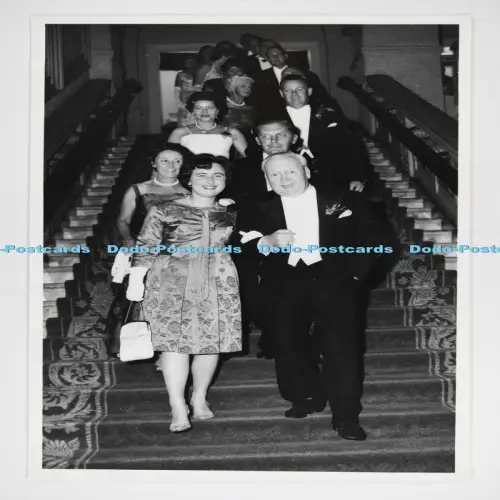 C027442 Hong Kong Men Together With Women Ball Mainland Studio 44 Carnarvon Road
