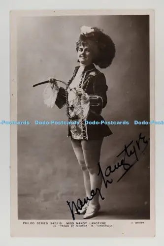 C029506 Miss Nancy Langtyre als Prinz von Floravia in Aschenputtel signiert The Philc