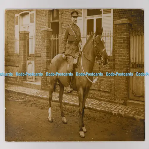 C029660 Mann in Uniform auf dem Pferd C B Taylor R Guilleminot Paris