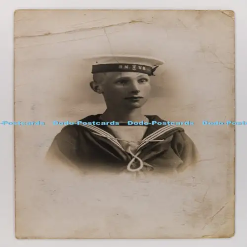 C029732 Junger Mann in Uniform R N V R T H Everitt Studios Crystal Palace Anerley