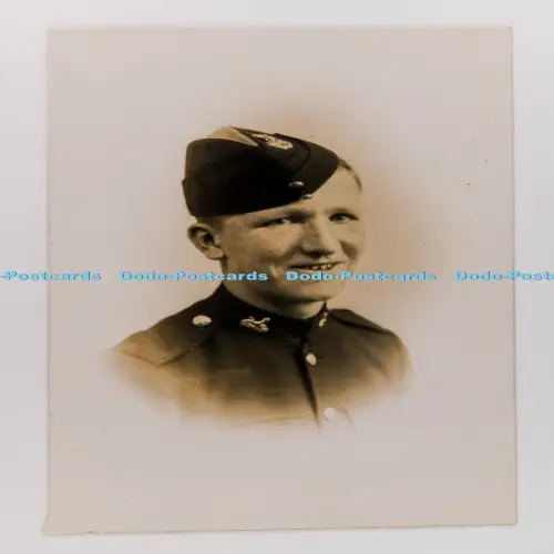 C029864 Mann in Uniform Portrait Exeter Postkarte