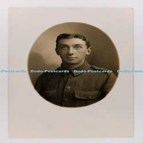 C029866 Mann in Uniform Portrait Postkarte