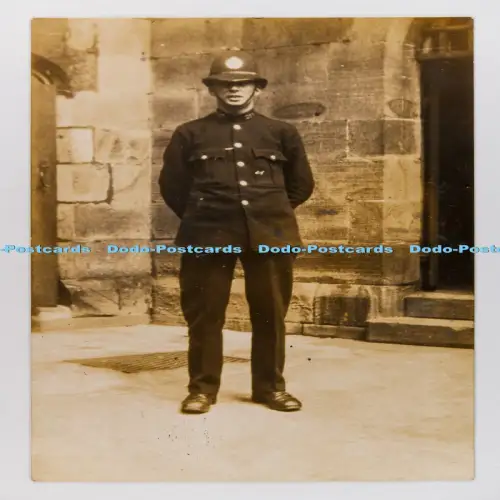 C029903 Mann in Uniform Postkarte