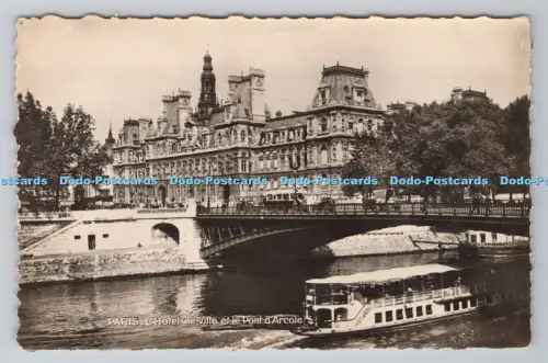 R789687 Paris L Hotel de Ville et le Point d Arcole Valos U A T