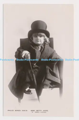 C013332 Baby Betty Hicks. in Dada Kleidung. Philco Verlag. Serie 3316 B
