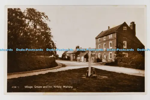 C031934 Kirby Mallory Village Green and Inn Leicestershire Vann Serie Teesee Se