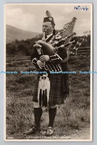 R792949 His Majesty Piper Royal Deeside J B White Dundee RP