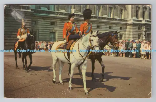 R803899 H M Die Königin und H R H Prinz Philip