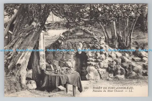 R803964 Foret de Fontainebleau Fontaine du Mont Chauvet LL 200