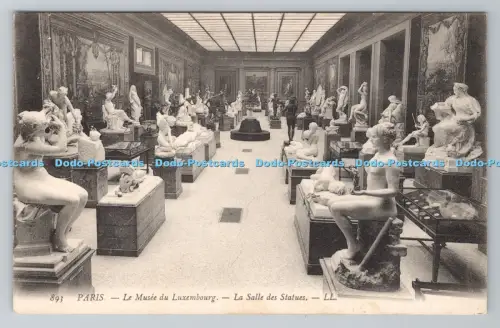 R804118 Paris Le Musee du Luxembourg La Salle des Statues LL 893