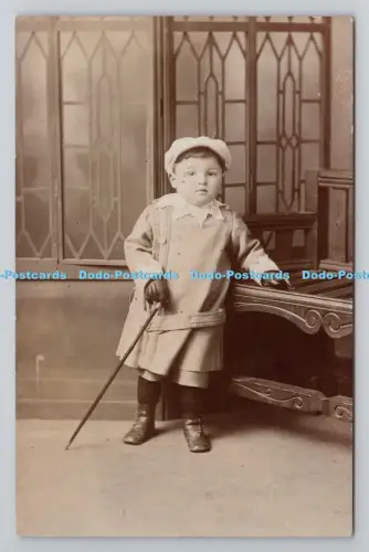 R804336 Kinder mit Gehstock A E Stanley Bedminster Bristol