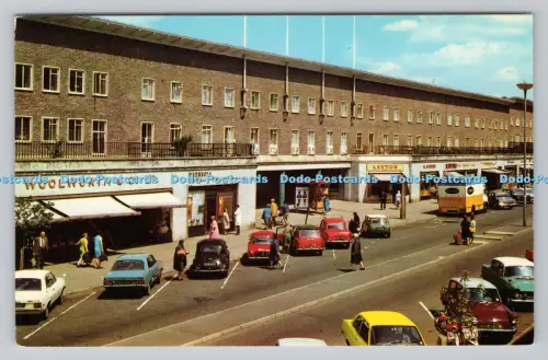 R808214 Loughton. Der Broadway. Debden Estate