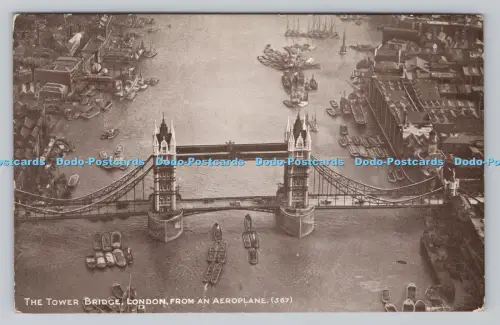 R808239 London. Die Tower Bridge. Aus einem Flugzeug. Photochrom. Tunbridge Wells