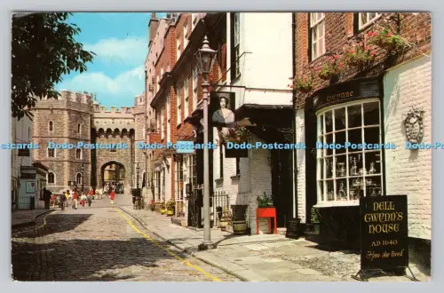 R810361 Windsor. Kirchenstraße. Nell Gwynn House. Fotopräzision. St. Ives. Hunne