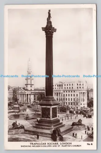 R808306 London. Trafalgar Square. Zeigt Nelsonsäule und St. Martin Kirche. W