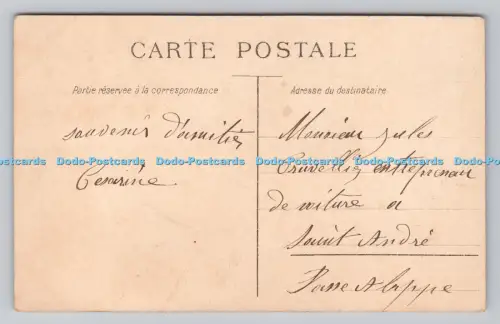 R806636 Junge im Boot. Mädchen mit Korb