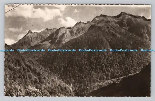 R810440 Environs de Luchon. Die Garonne. Vue Generale des Pyrenees. S.L. 1960