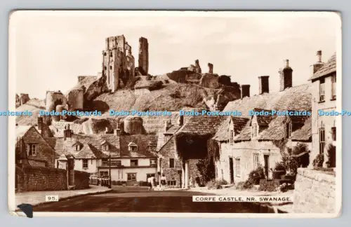 R810444 Corfe Castle Nr. Swanage. Dearden und Wade. Bournemouth. Sonniger Süden. RP