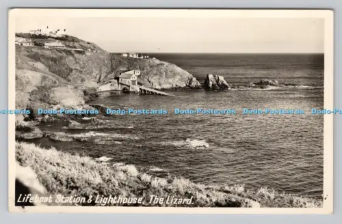 R810454 Rettungsbootstation und Leuchtturm. Die Eidechse. Fotopräzision. St. Albans