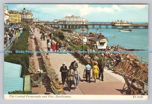 R810530 Eastbourne. Die zentrale Promenade und Pier. Elgate Postkarten. 1980