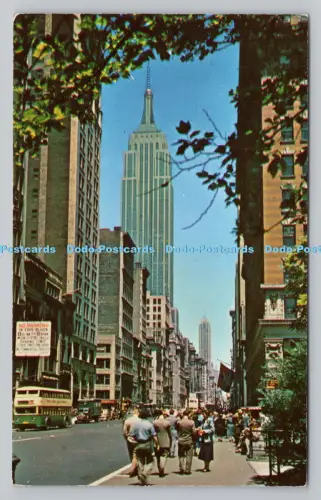 R810717 New York City. Empire State Building. Herbco Card Company. Plastichrom