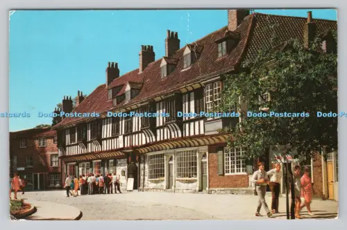 R810737 York. St. William College. Fotopräzision. St. Ives. Huntingdon. Farbe