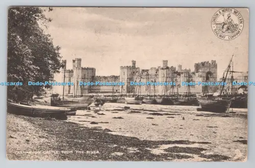 R805372 Schloss Carnarvon vom Fluss. stecken. London und North Western Railway.
