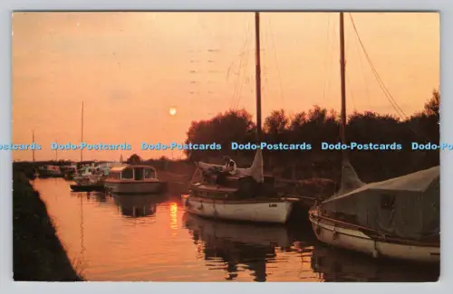 R808697 Sonnenuntergang auf den Brettern. Fotopräzision. St. Ives. Huntingdon. Colourmaste