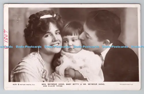 R805413 Mrs. Seymour Hicks. Baby Betty und Mr. Seymour Hicks. Miss Ellaline Terr