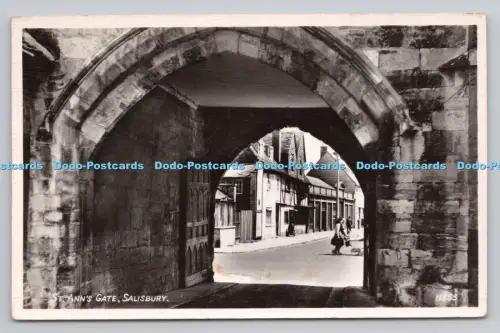 R807005 Salisbury. St. Ann Gate. Das Siegel des künstlerischen R.A. Excellence Serie. R