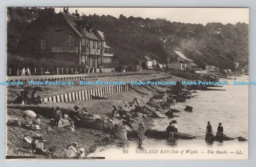 R805451 Totland Bay. Isle of Wight. Der Strand. LL. 20
