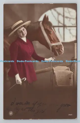 R805470 Frau und Pferd. E. J. Hey. London