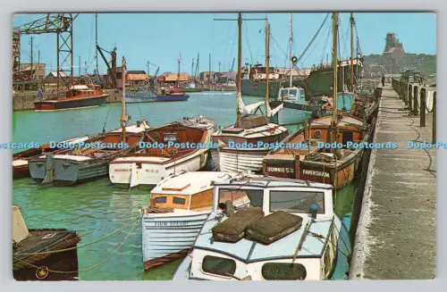 R810845 Whitstable Harbour. C. G. Williams. Maidstone. Plastichrome von Colourpic