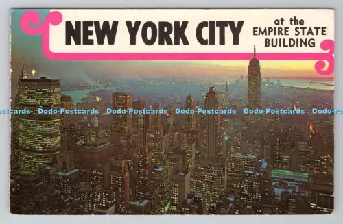 R805492 New York City. Im Empire State Building. Manhattan Postkarte. Dexter