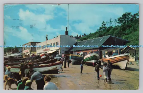 R807224 Filey. Kopfsteinpflasterlandung. E. T. W. Dennis. Scarborough. 1965