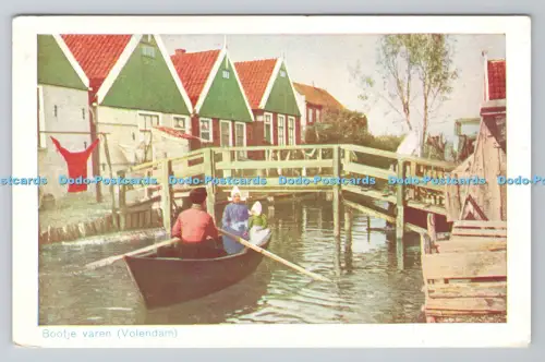 R805642 Volendam. Bootje Varen. Gedruckt in Holland