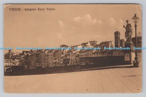 R811008 Firenze. Lungarno Santa Trinita. 1918