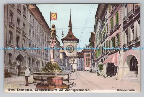 R811031 Bern. Kramgasse. Zeitglockenturm und Zahringerbrunnen