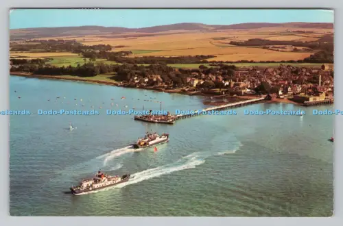 R811053 I.O.W. Yarmouth. Der Pier und die Fähren. PM. Kühe. 1967