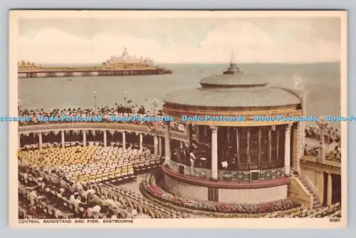 R809055 Eastbourne. Zentraler Bandständer und Pier. S. und E. Hastings. Norman