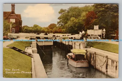 R805827 Göring auf der Themse. Das Schloss. F. Frith. Reigate. PM. Sittingbourne. Kent.