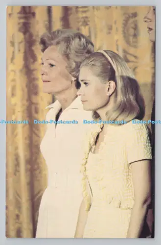 R811259 beim Rücktritt. Ehefrau Pat und Tricia Nixon Cox. Coral Lee. Mike Rober