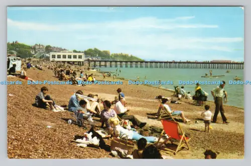 R807490 Felixstowe. Der Strand und Pier. Gedruckt in Großbritannien